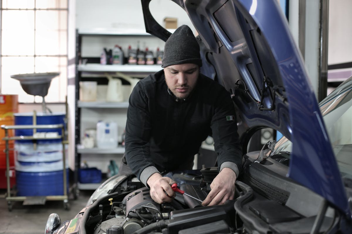 Seasonal tire service
